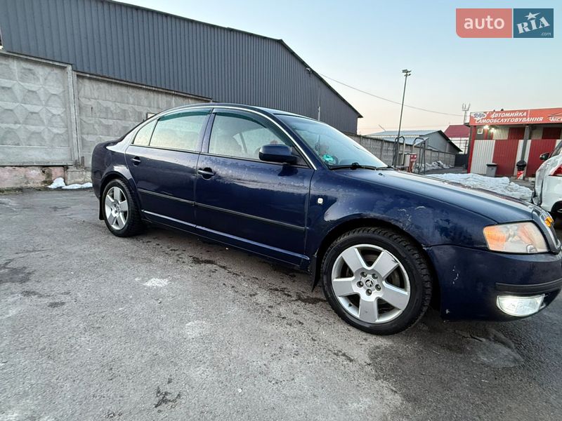 Лифтбек Skoda Superb 2003 в Киеве