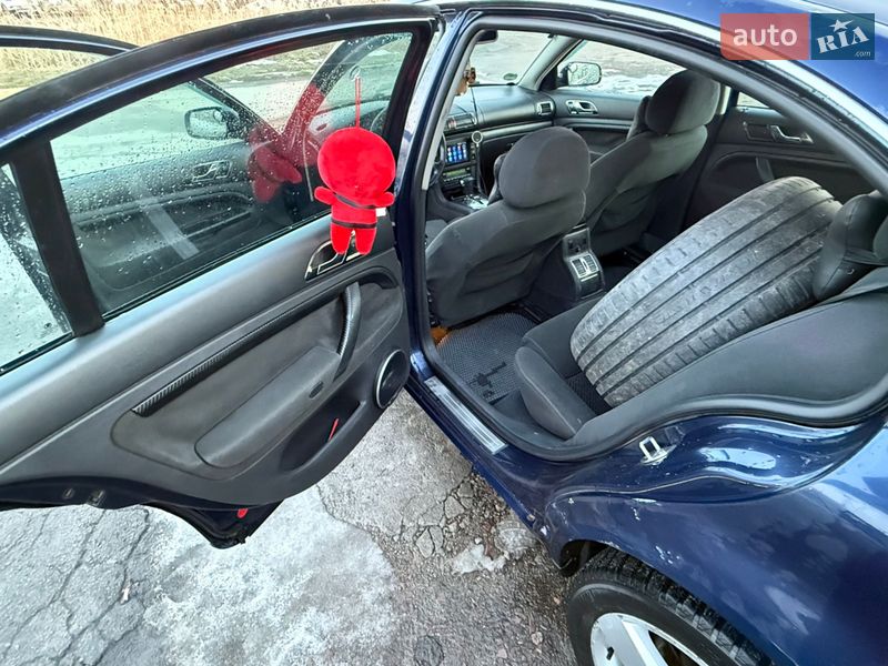 Лифтбек Skoda Superb 2003 в Киеве