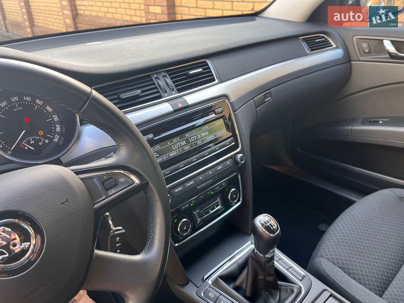Универсал Skoda Superb 2015 в Луцке