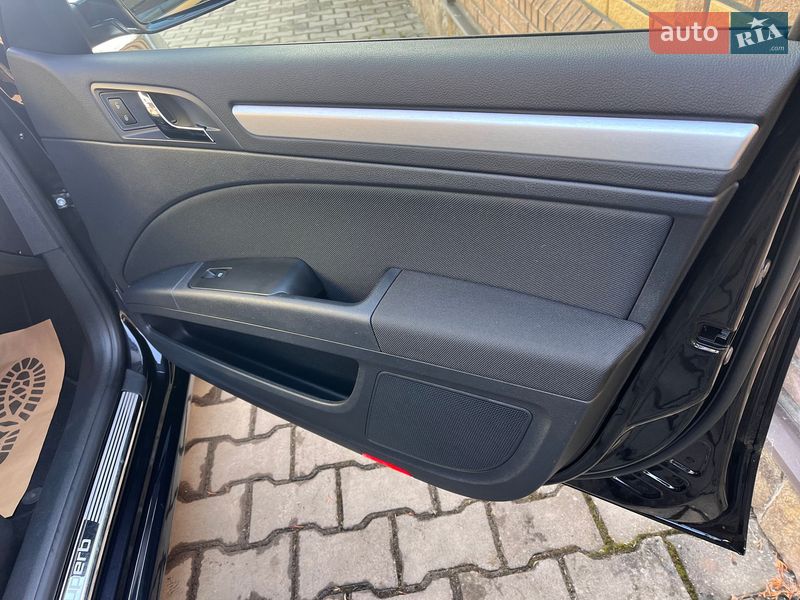 Универсал Skoda Superb 2015 в Луцке