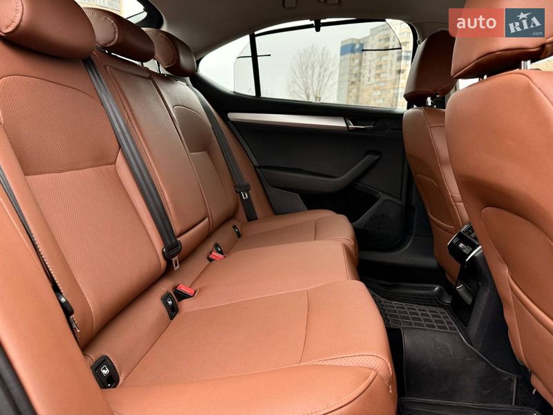 Лифтбек Skoda Superb 2015 в Кривом Роге