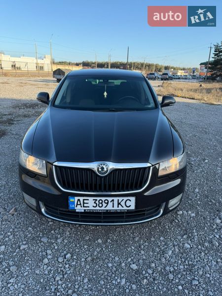 Лифтбек Skoda Superb 2012 в Каменском