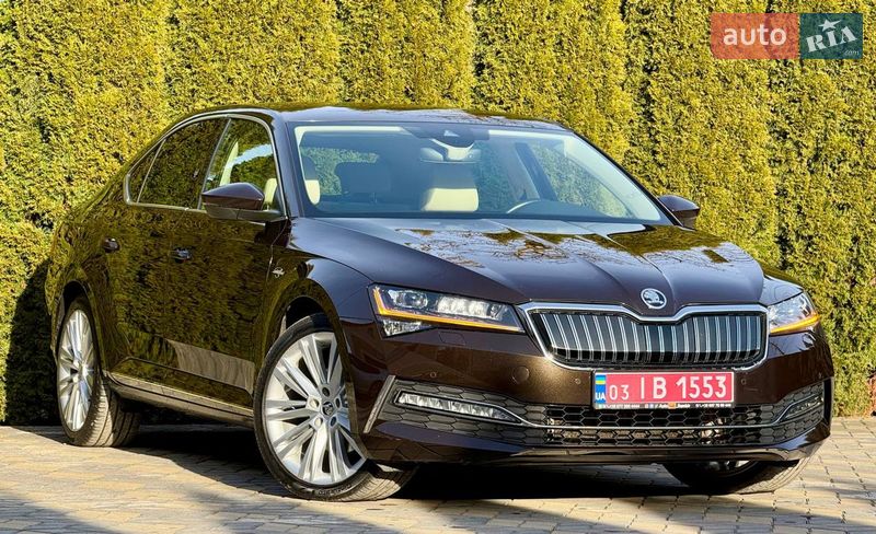 Ліфтбек Skoda Superb 2020 в Хусті