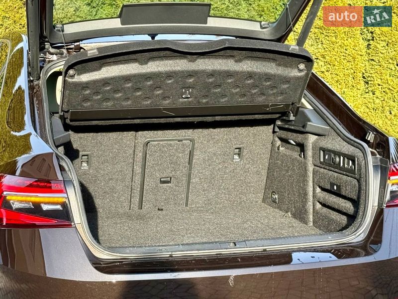 Ліфтбек Skoda Superb 2020 в Хусті