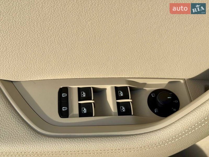 Ліфтбек Skoda Superb 2020 в Хусті