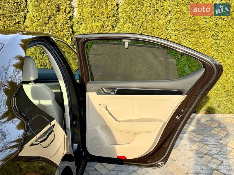 Ліфтбек Skoda Superb 2020 в Хусті