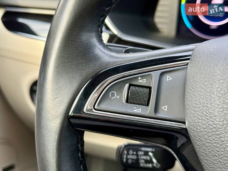 Ліфтбек Skoda Superb 2020 в Хусті