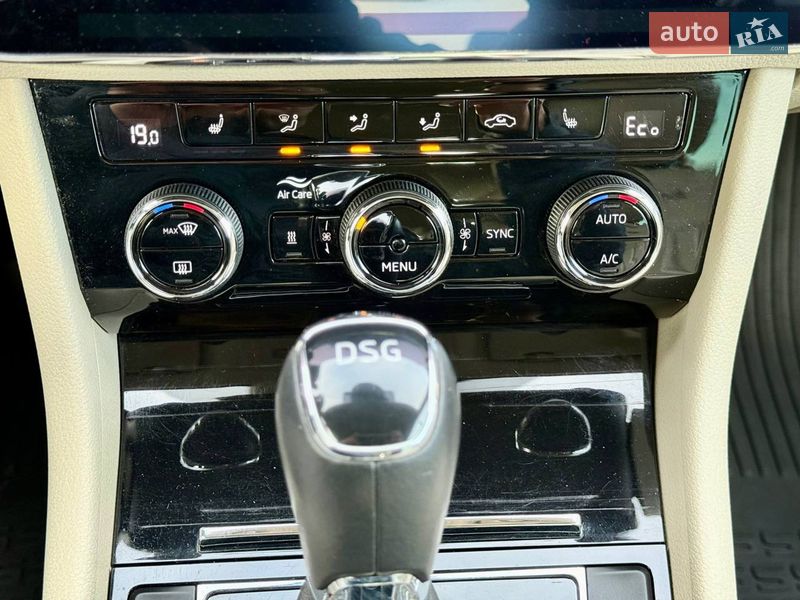 Ліфтбек Skoda Superb 2020 в Хусті