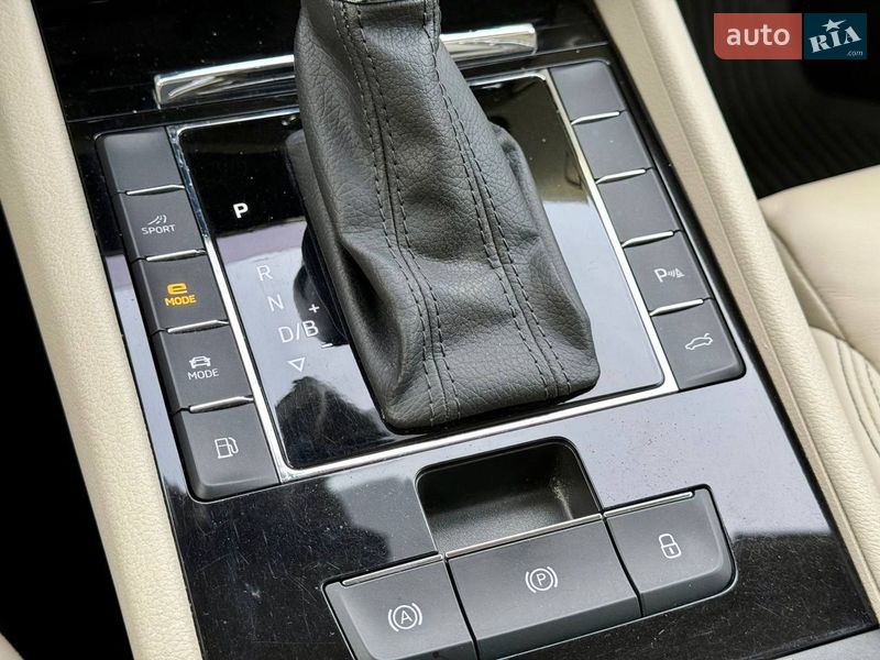 Ліфтбек Skoda Superb 2020 в Хусті