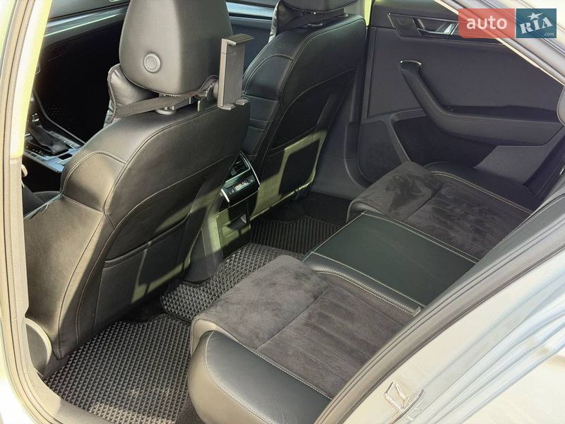 Лифтбек Skoda Superb 2022 в Киеве