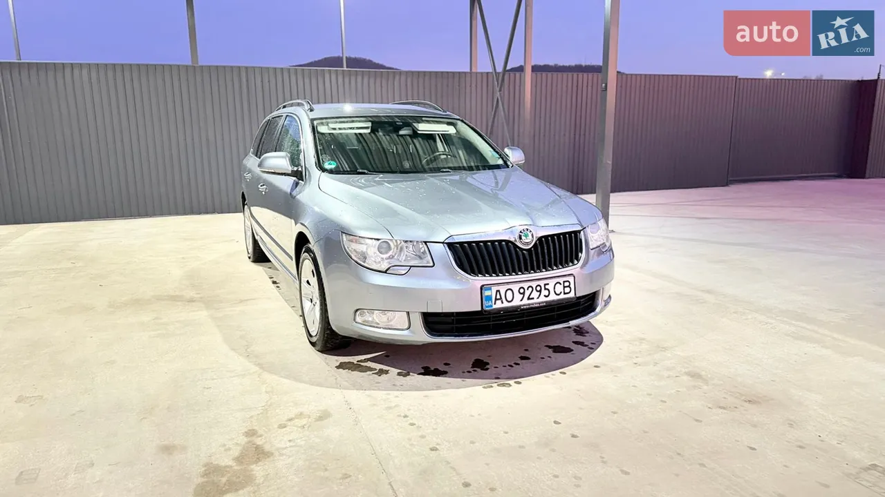 2011 Skoda Superb - мініатюра 23