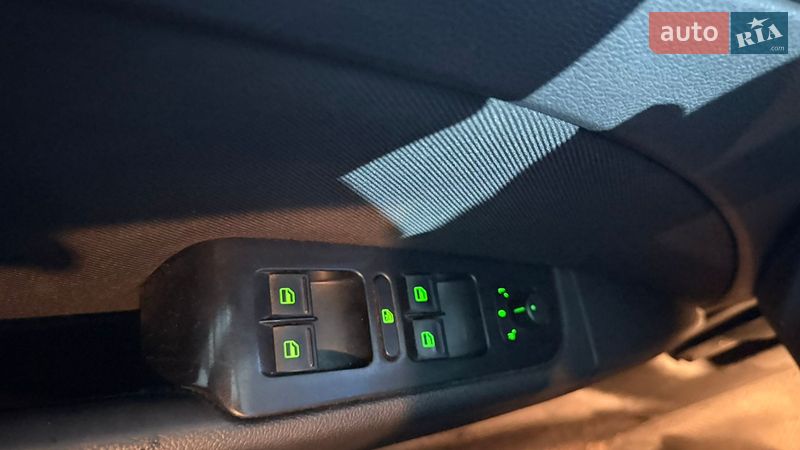 Универсал Skoda Superb 2012 в Ужгороде