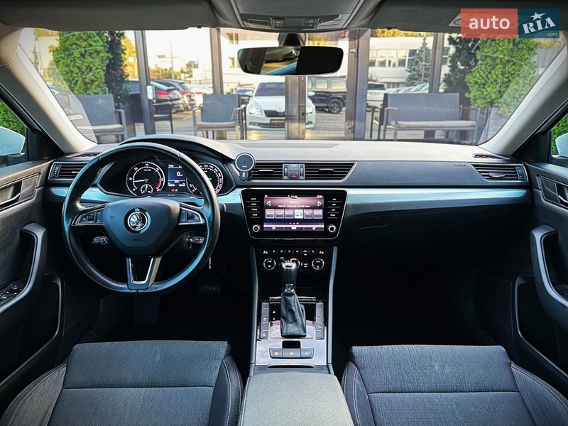 Лифтбек Skoda Superb 2019 в Киеве