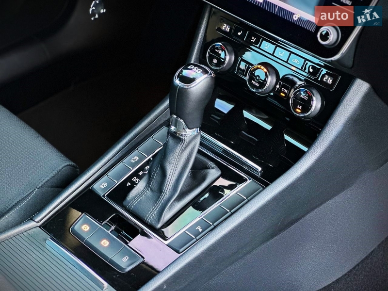 Лифтбек Skoda Superb 2019 в Киеве