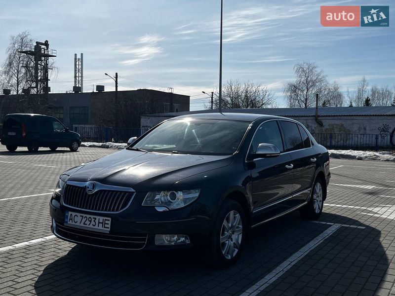 Лифтбек Skoda Superb 2012 в Луцке