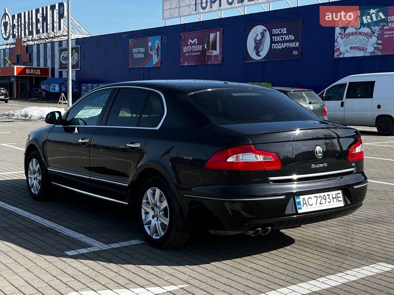 Лифтбек Skoda Superb 2012 в Луцке