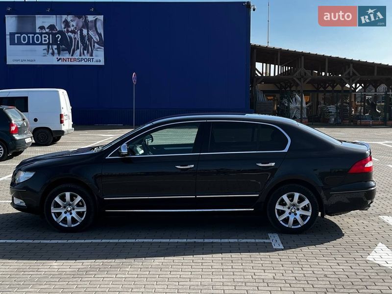 Лифтбек Skoda Superb 2012 в Луцке