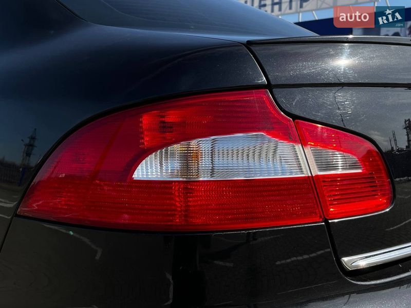 Лифтбек Skoda Superb 2012 в Луцке