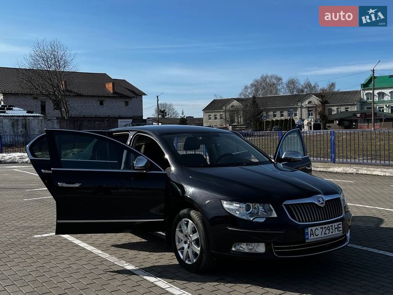 Лифтбек Skoda Superb 2012 в Луцке