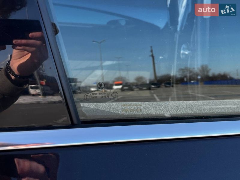 Лифтбек Skoda Superb 2012 в Луцке