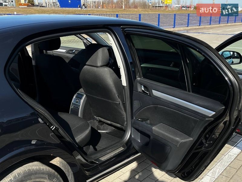 Лифтбек Skoda Superb 2012 в Луцке