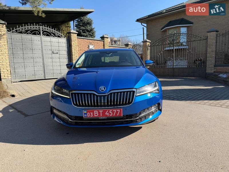 Универсал Skoda Superb 2023 в Луцке