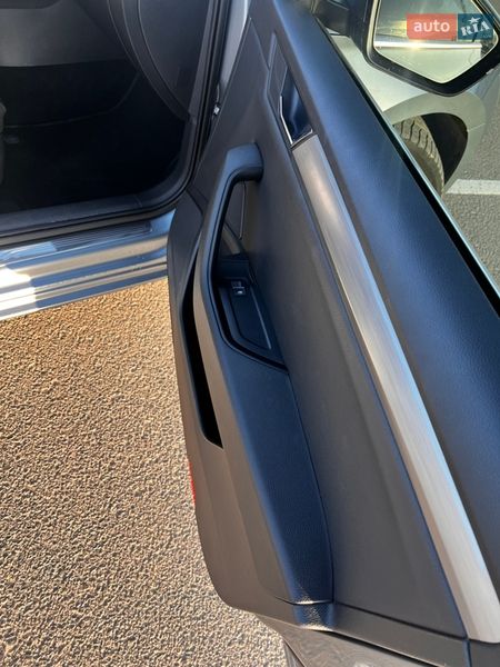 Лифтбек Skoda Superb 2016 в Луцке