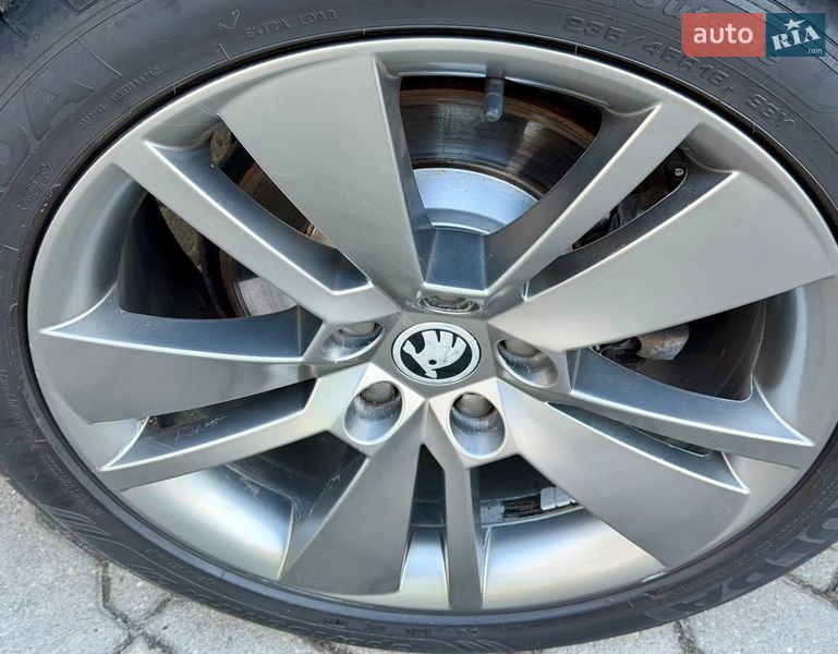 Лифтбек Skoda Superb 2017 в Луцке