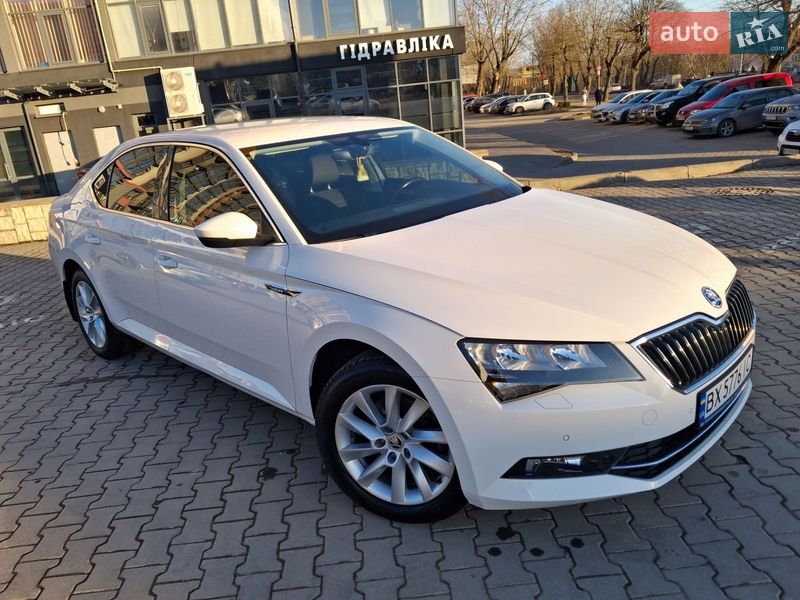 Лифтбек Skoda Superb 2019 в Хмельницком