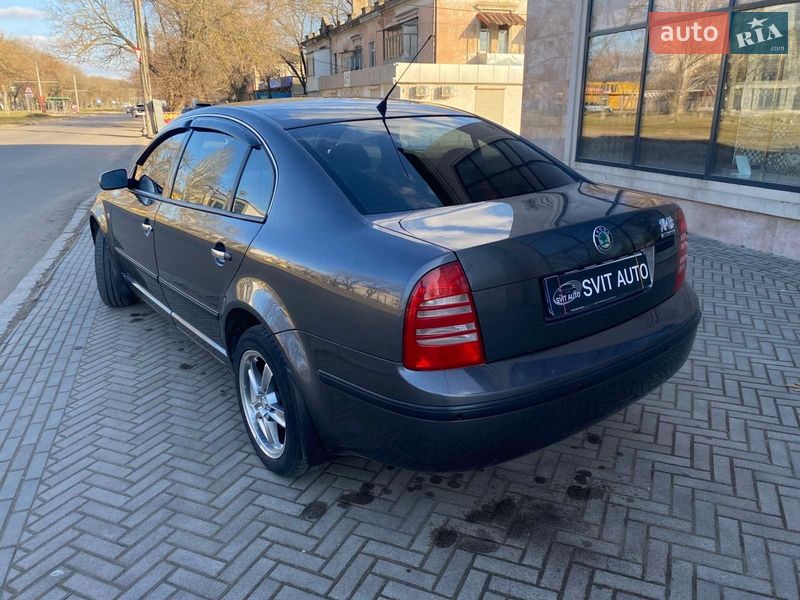 Лифтбек Skoda Superb 2006 в Николаеве