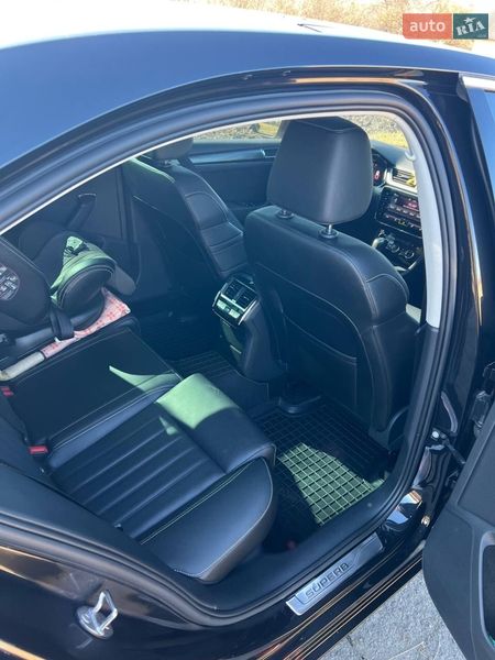 Лифтбек Skoda Superb 2022 в Ровно