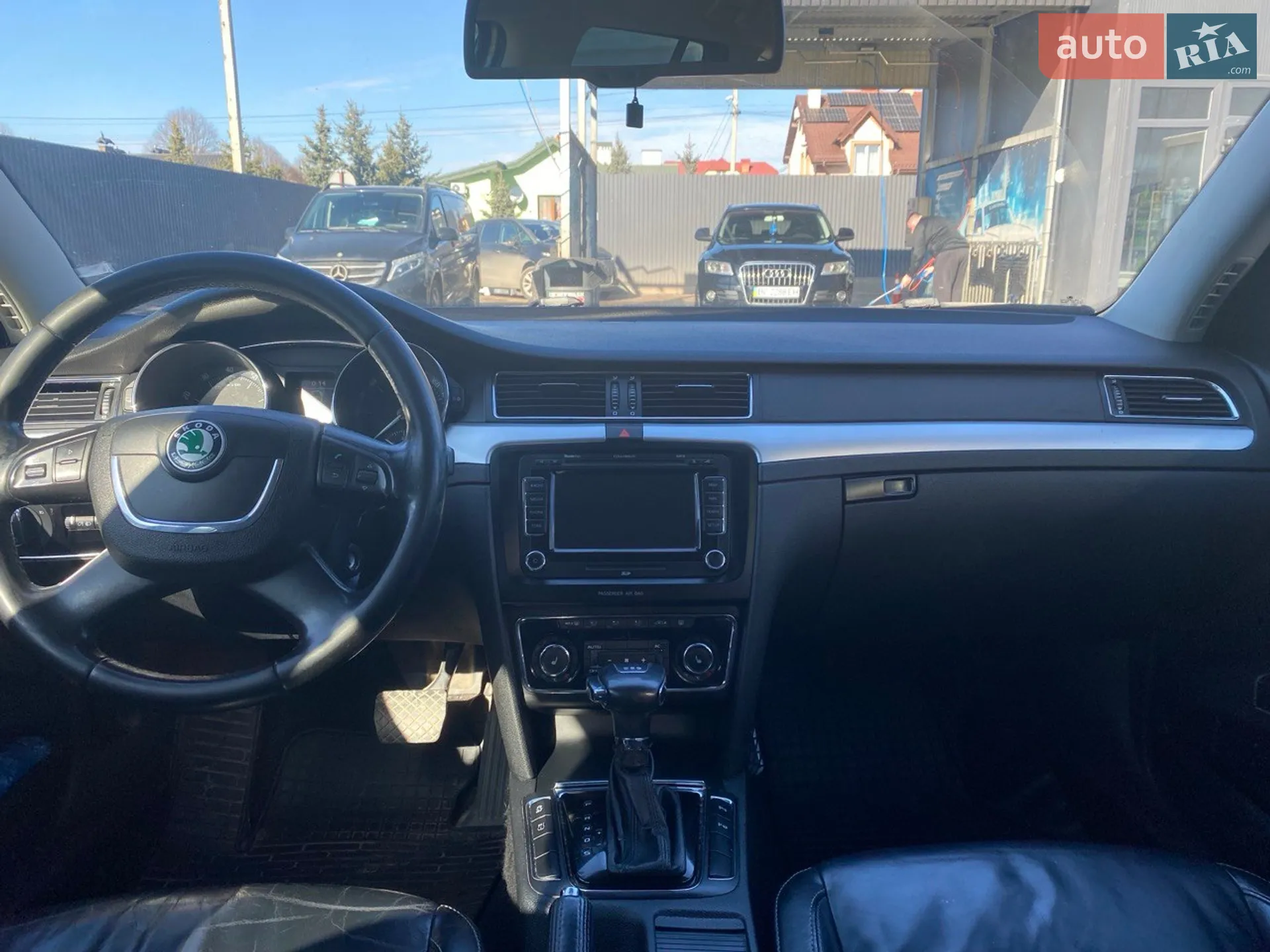 2010 Skoda Superb - мініатюра 12