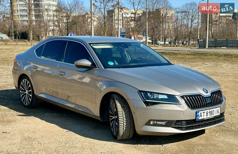 Лифтбек Skoda Superb 2015 в Ивано-Франковске