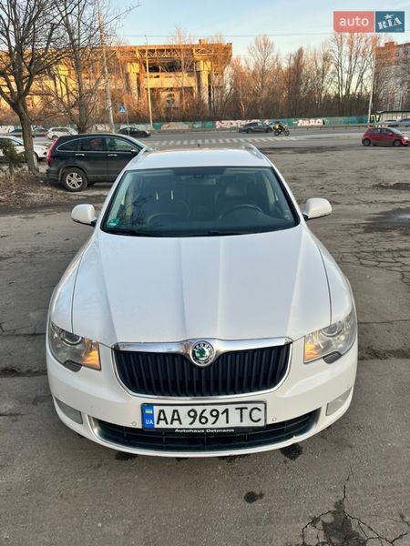Універсал Skoda Superb 2012 в Києві