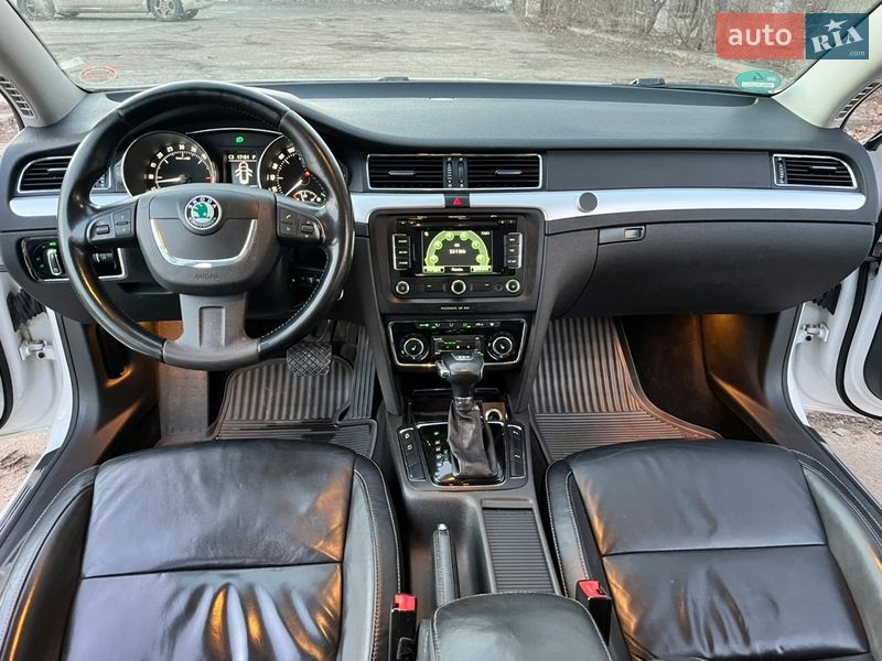 Універсал Skoda Superb 2012 в Києві