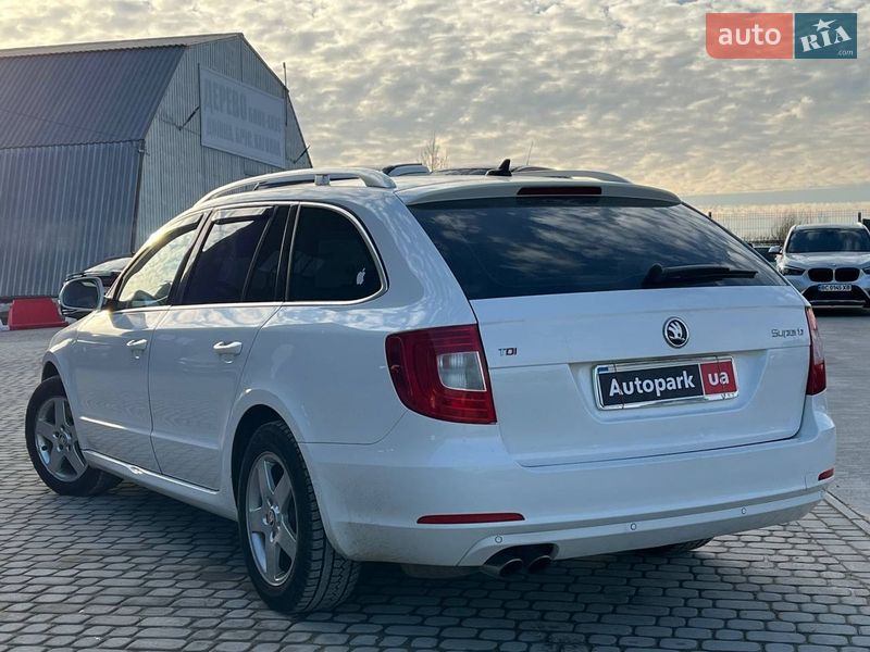 Универсал Skoda Superb 2012 в Львове