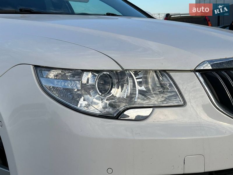 Универсал Skoda Superb 2012 в Львове