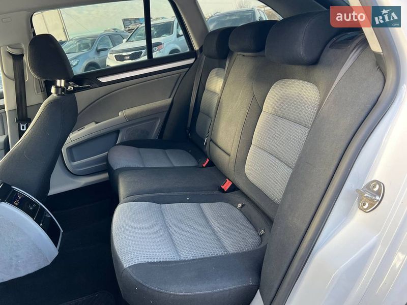 Универсал Skoda Superb 2012 в Львове