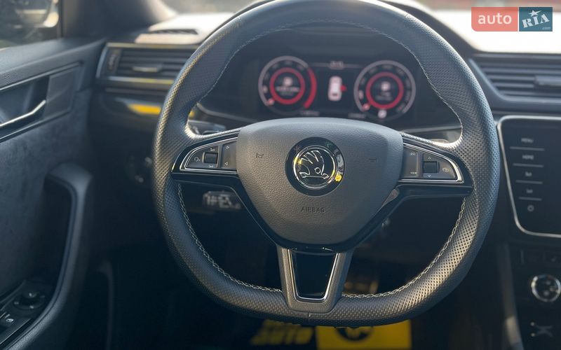 Універсал Skoda Superb 2019 в Мукачевому