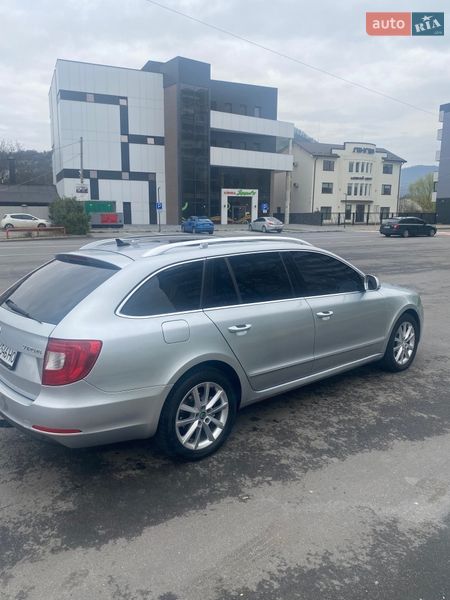Универсал Skoda Superb 2011 в Мукачево