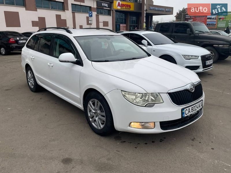 Skoda Superb 2011