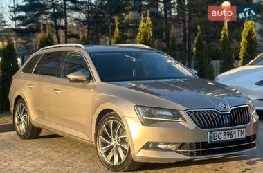 Универсал Skoda Superb 2017 в Львове