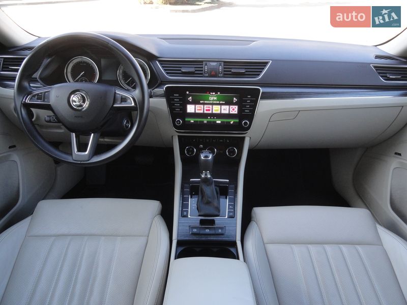 Універсал Skoda Superb 2020 в Луцьку
