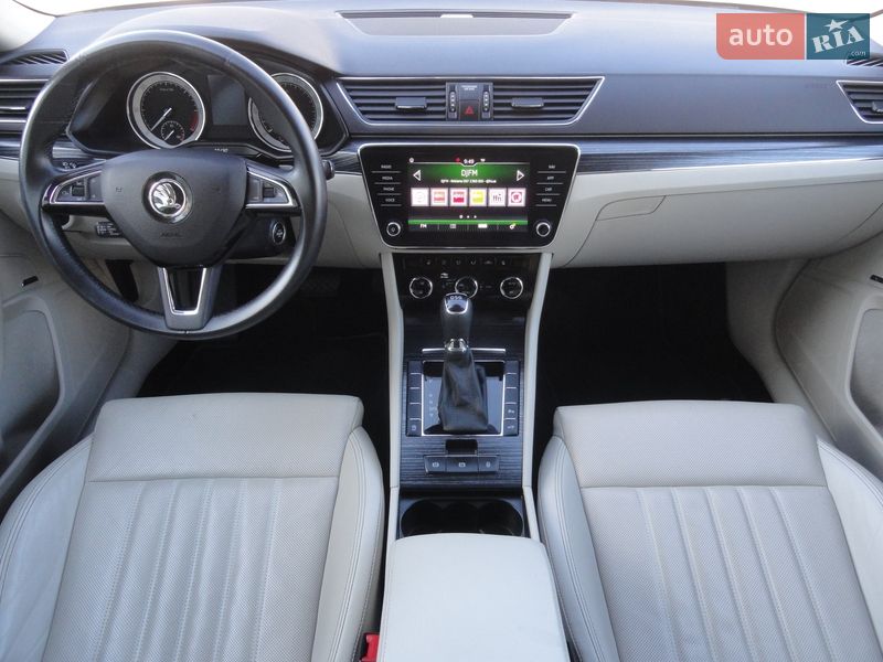 Універсал Skoda Superb 2020 в Луцьку