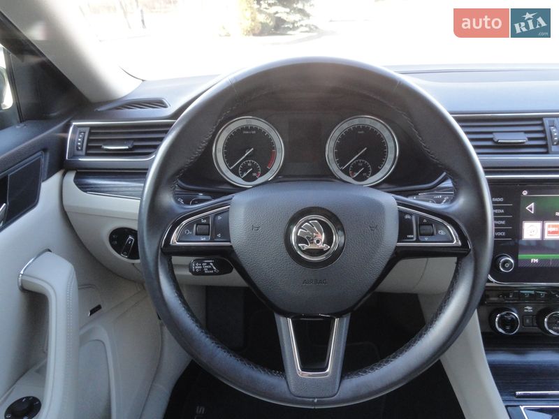 Універсал Skoda Superb 2020 в Луцьку