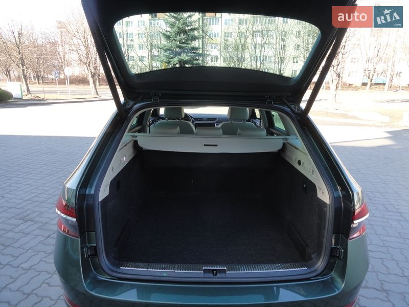 Універсал Skoda Superb 2020 в Луцьку