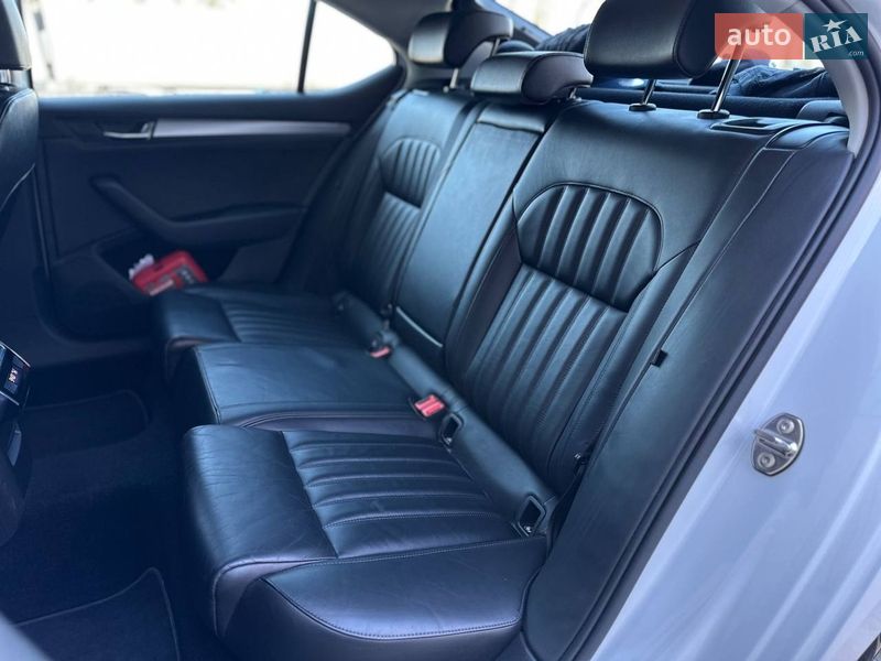 Лифтбек Skoda Superb 2018 в Киеве