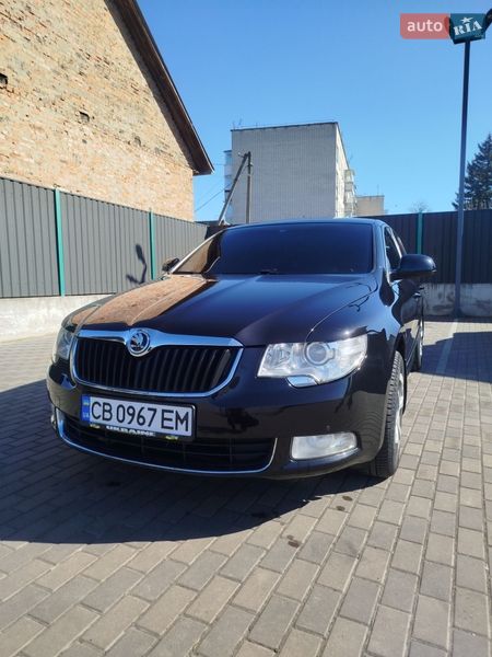 Лифтбек Skoda Superb 2012 в Ичне