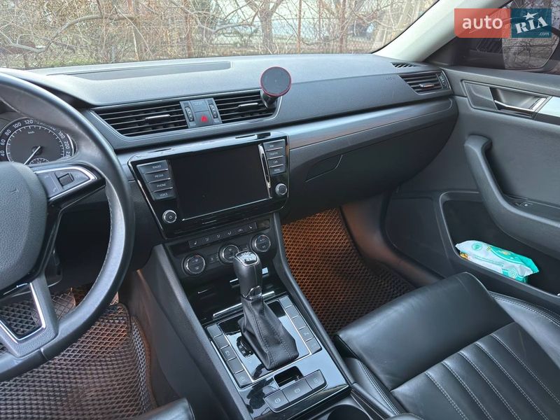 Універсал Skoda Superb 2017 в Гайсину