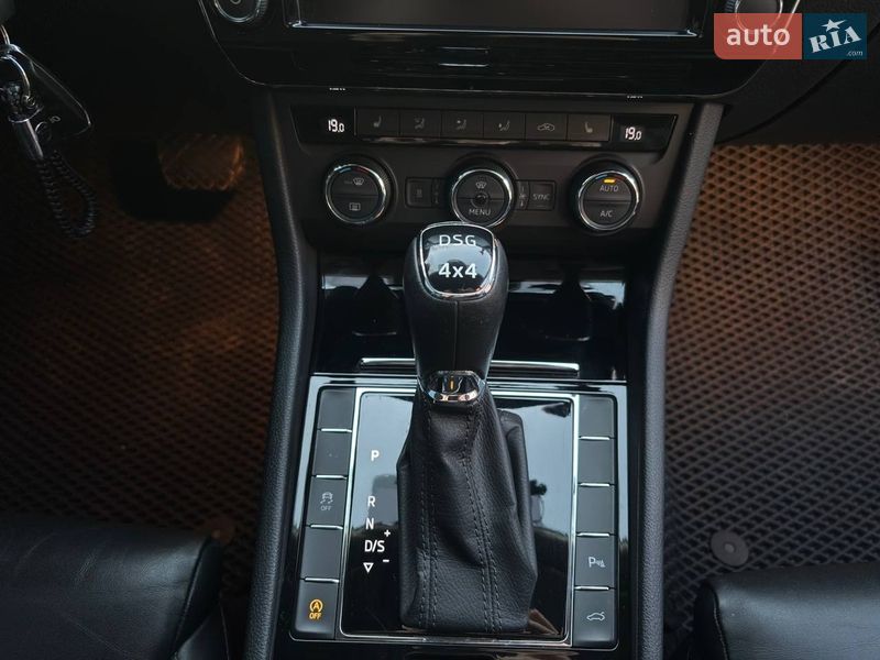 Універсал Skoda Superb 2017 в Гайсину
